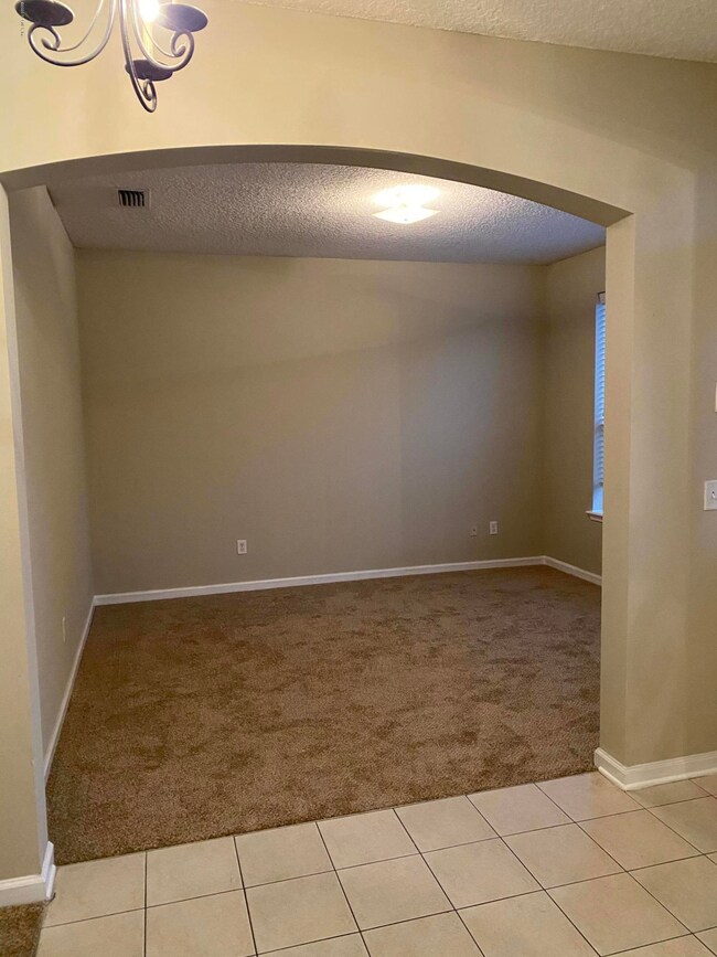 11589 Jerry Adams Dr, Jacksonville, FL 32218 - photo 6
