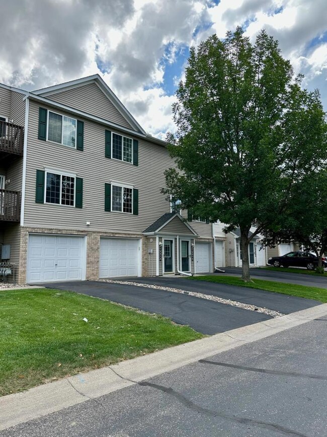 15512 Float Ln unit 139, Saint Paul, MN 55124 - photo 2