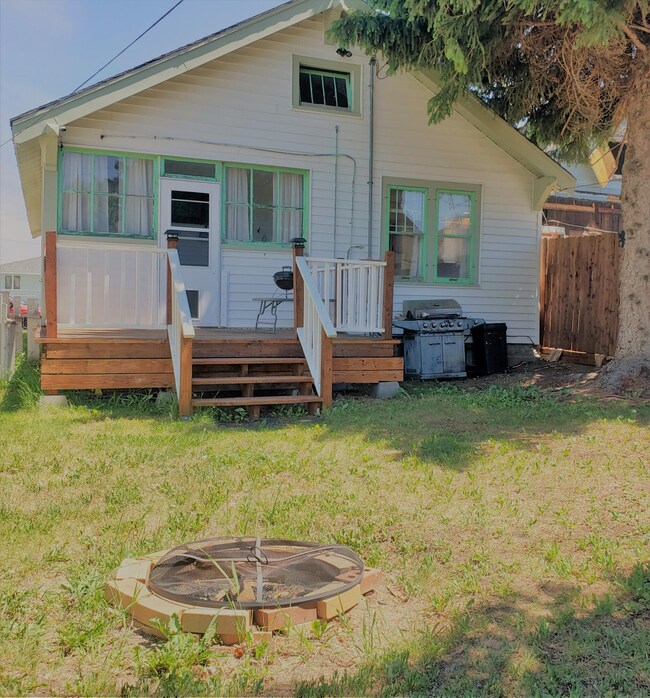 3. 120 Back yard 1