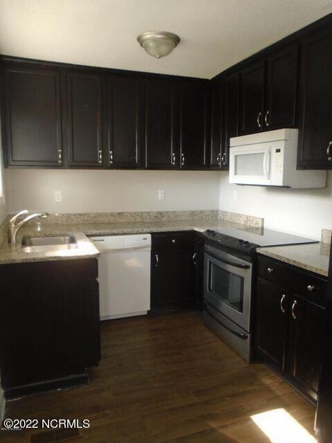 708 Country Club Rd, Jacksonville, NC 28546 - photo 5