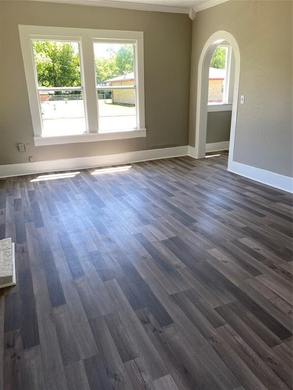 415 S Clements St, Gainesville, TX 76240 - photo 6