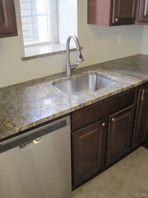 35 4th St, Slatington, PA 18080 - photo 3