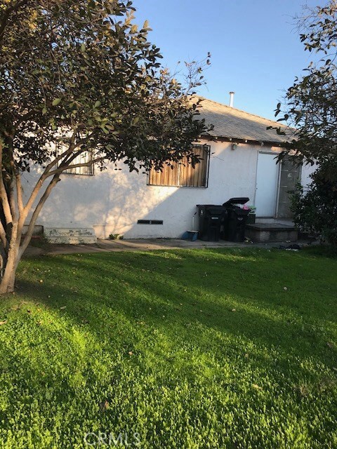 824 E 118th Place, Los Angeles, CA 90059 - photo 4