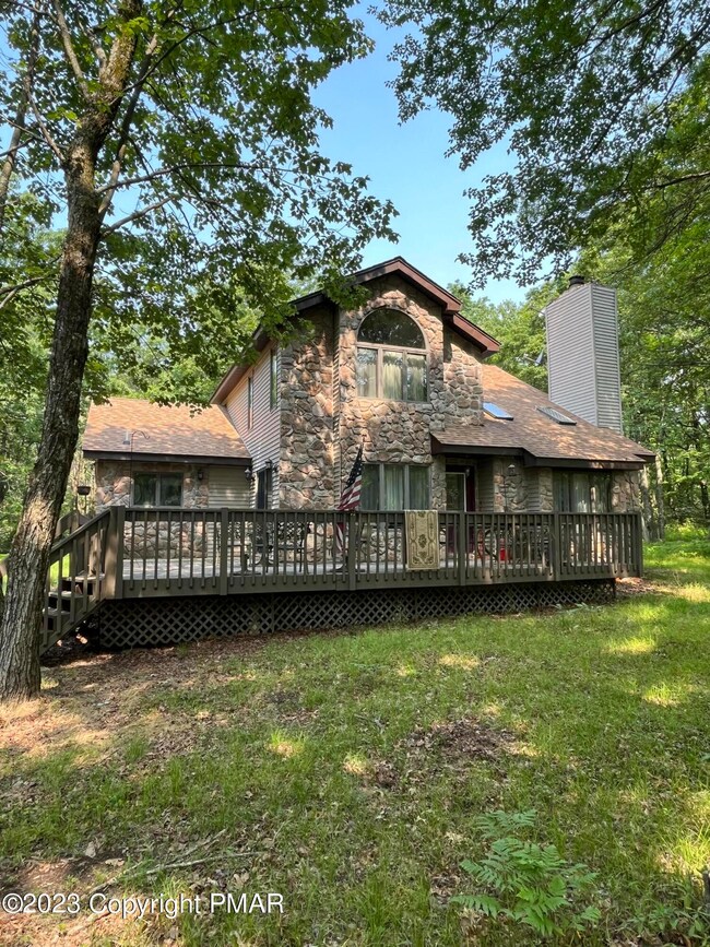 237 Mountain View Dr, Jim Thorpe, PA 18229 - photo 2