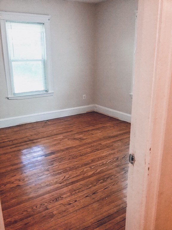 590 Walk Hill St unit 1, Mattapan, MA 02126 - photo 2