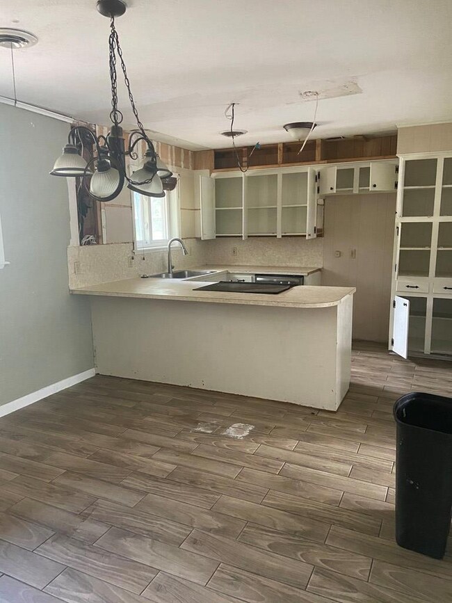 3940 Wickersham St, Bay City, TX 77414 - photo 3