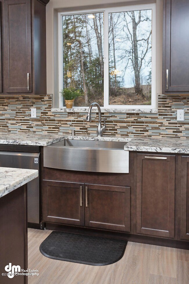 Kitchen_DMD_1317-SMALL