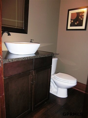 All units with 2 bedrooms on the main floor have full hall baths.