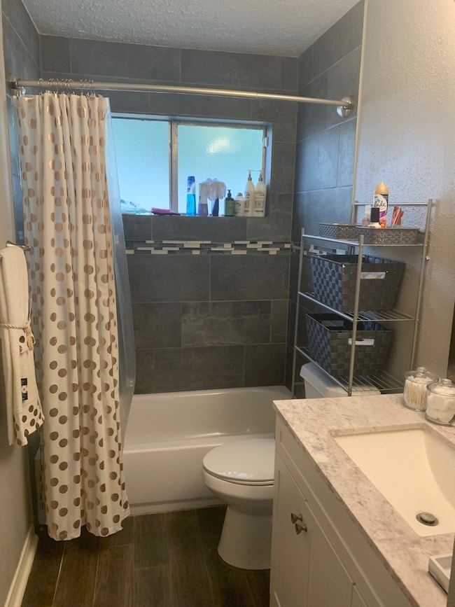 7862 Gatehouse Dr, Houston, TX 77040 - photo 2