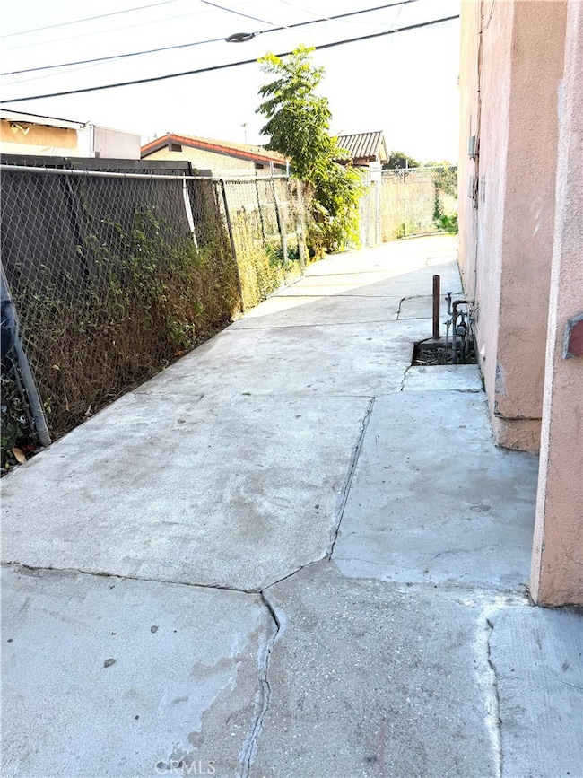 814 E Erna Ave unit B, La Habra, CA 90631 - photo 4