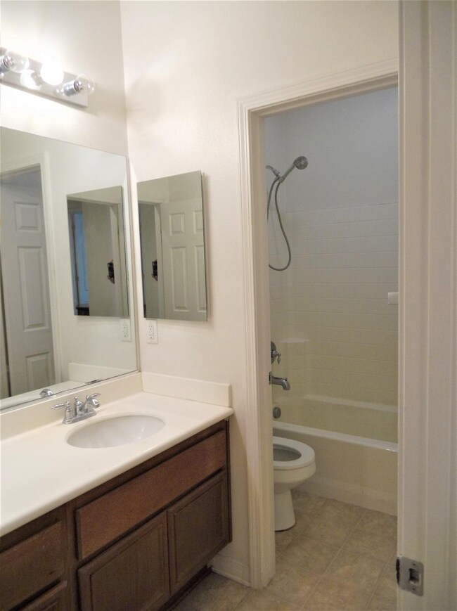 3443 Pine Mist Ct, Rosamond, CA 93560 - photo 7