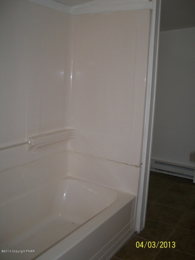 1316 N 5th St, Stroudsburg, PA 18360 - photo 6