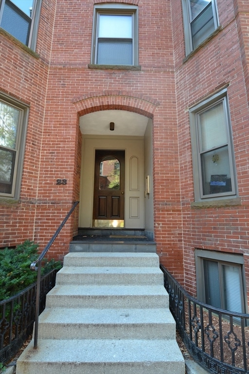 67 St Germain unit 23-2, Boston, MA 02115 - photo 2