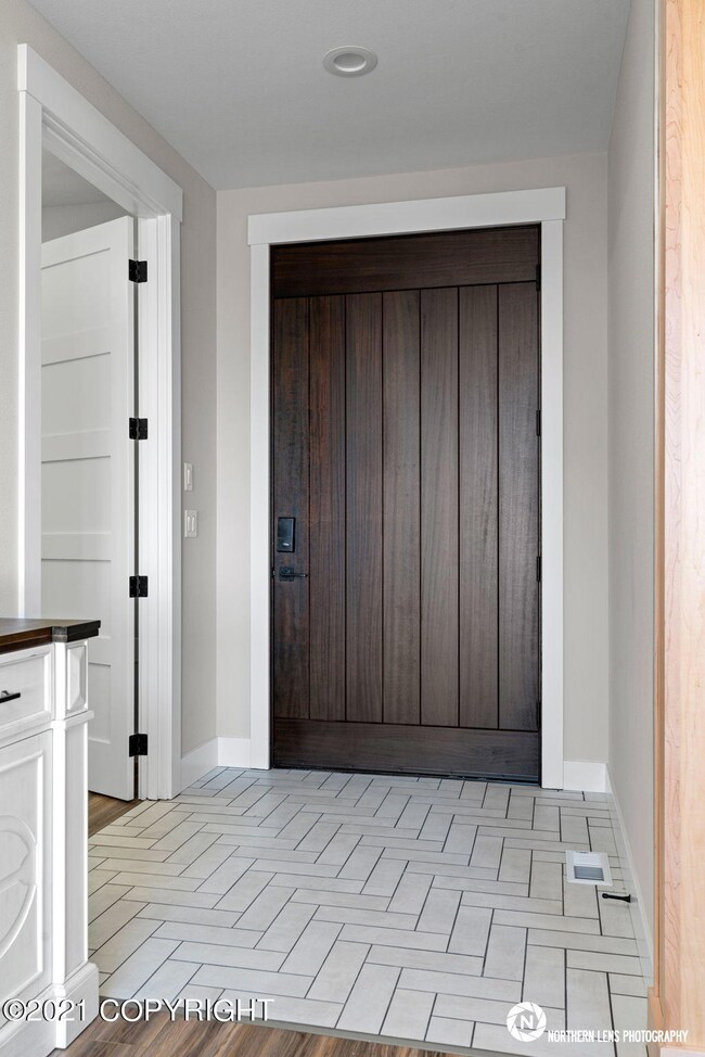 16000 Elizabeth St, Anchorage, AK 99516 - photo 4