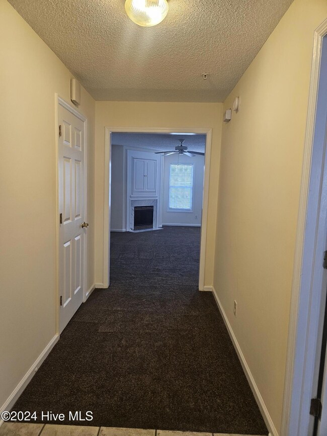 809 March Crt. Entryway