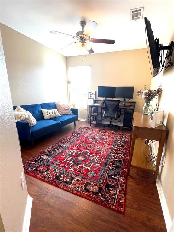 407 Glenwood St, Gainesville, TX 76240 - photo 7