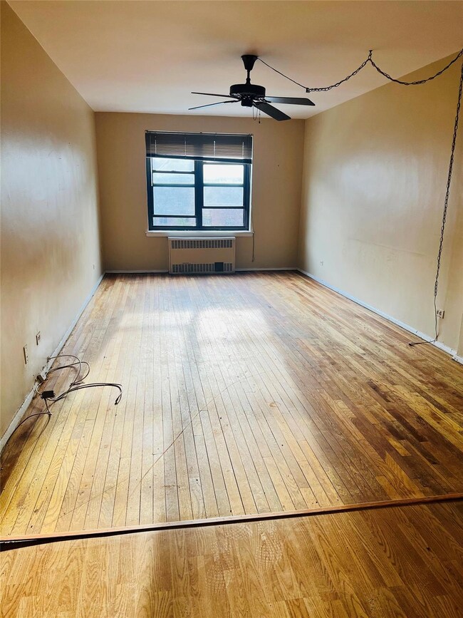 8719 204th St unit A41, Hollis, NY 11423 - photo 2