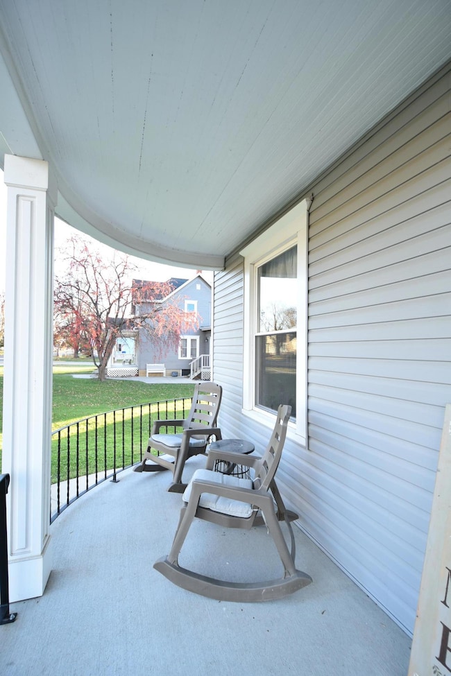 324 2nd Ave, Wanamingo, MN 55983 - photo 3