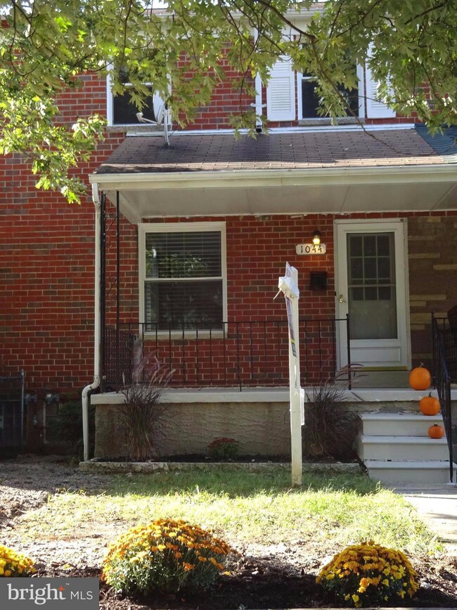 1044 Middleborough Rd, Essex, MD 21221 - photo 2