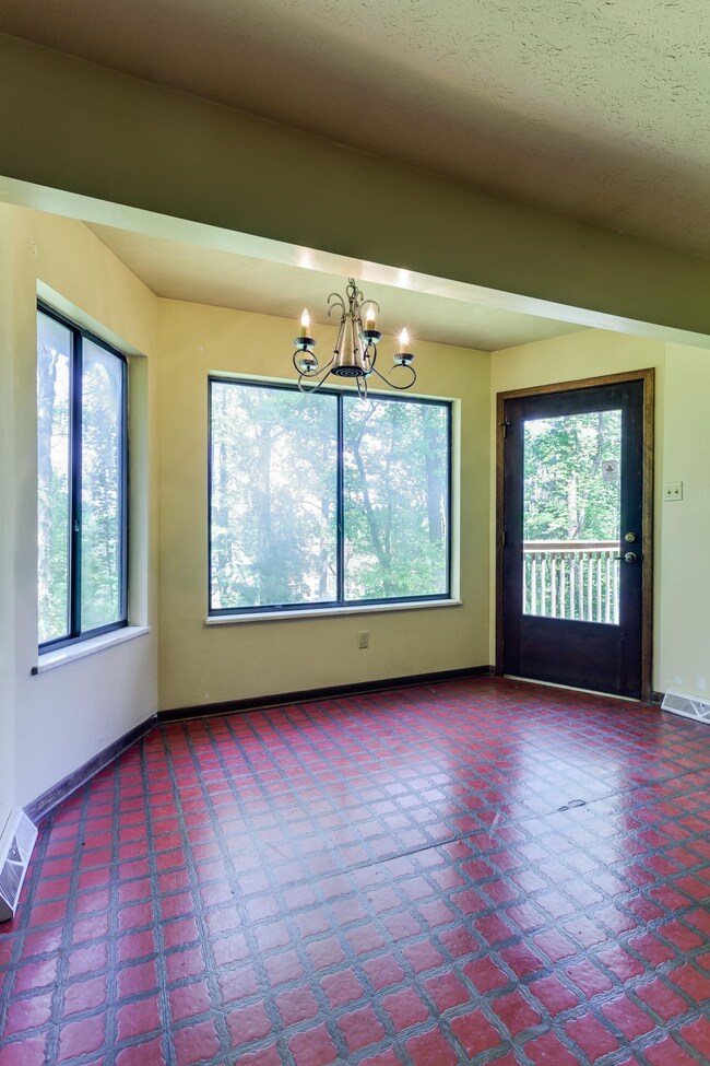 7207 Coleridge Dr, Knoxville, TN 37919 - photo 6