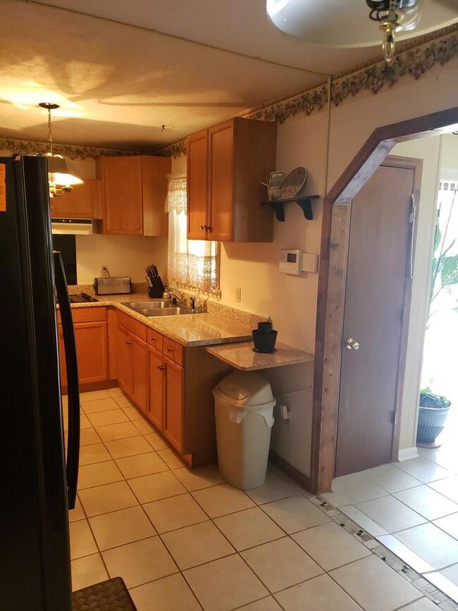 605 Albert Ct, Albany, GA 31701 - photo 5