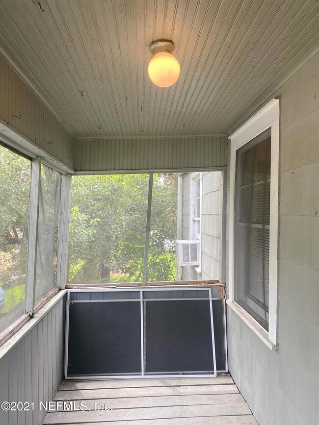 1442 Dancy St, Jacksonville, FL 32205 - photo 4