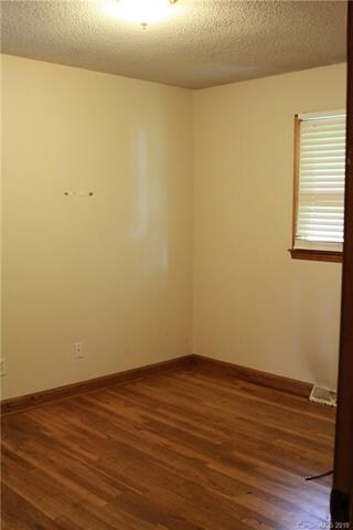 4810 Chapel Grove Rd, Gastonia, NC 28052 - photo 5