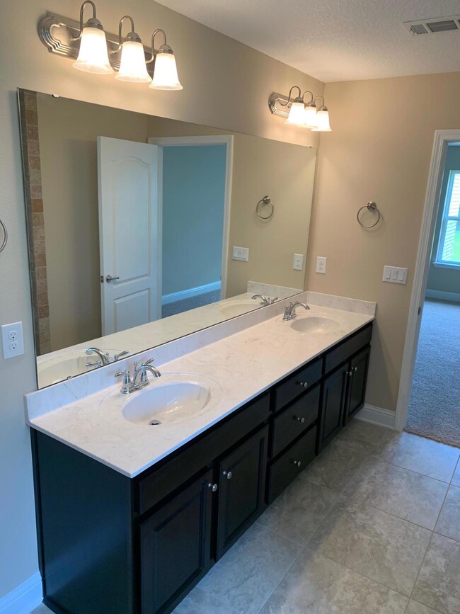 VB Master Dual Vanity