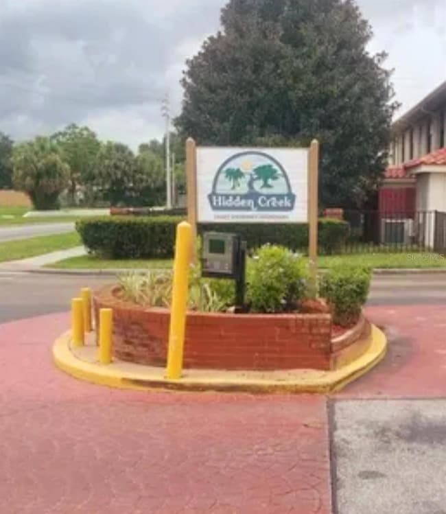 GATE COMMUNITY