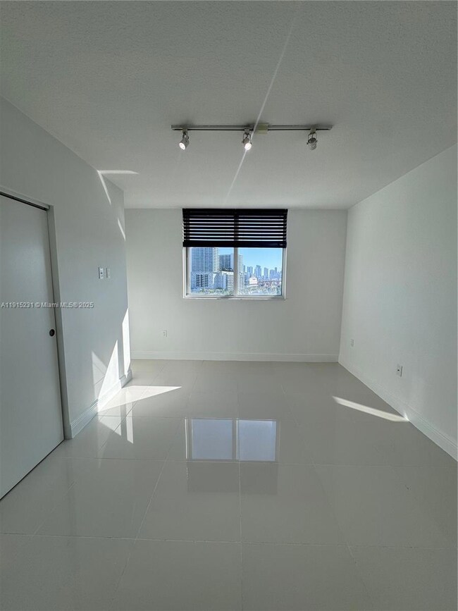 1861 NW S River Dr unit 1209, Miami, FL 33125 - photo 7