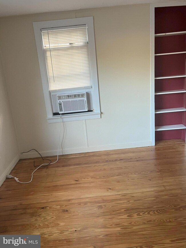 13 Bridge St unit 2, Stockton, NJ 08559 - photo 2