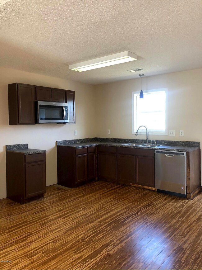 6222 Clayts Cir, Macon, GA 31216 - photo 4