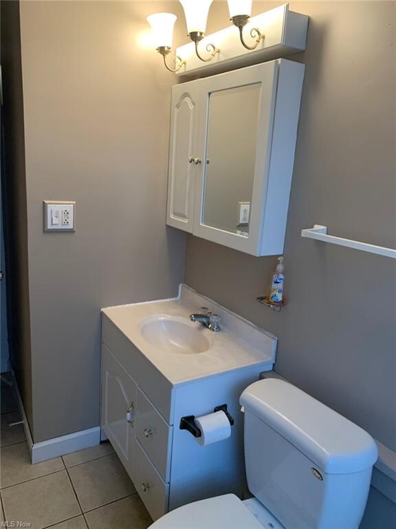 Down unit bathroom - 10/2019