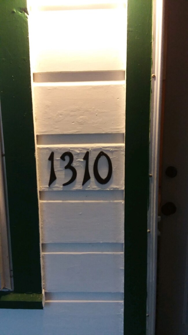 1310 Gale St, Houston, TX 77009 - photo 2