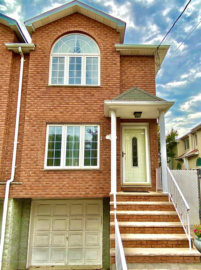 731 Correll Ave, Staten Island, NY 10309 - photo 5
