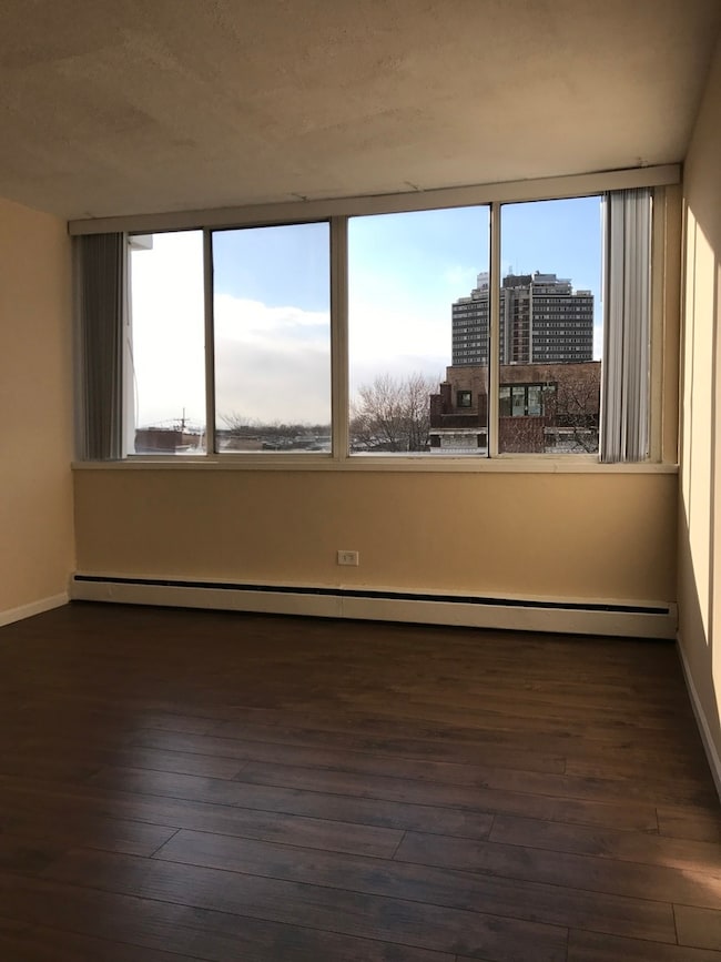 10S473 Echo Ln unit 10, Willowbrook, IL 60527 - photo 5