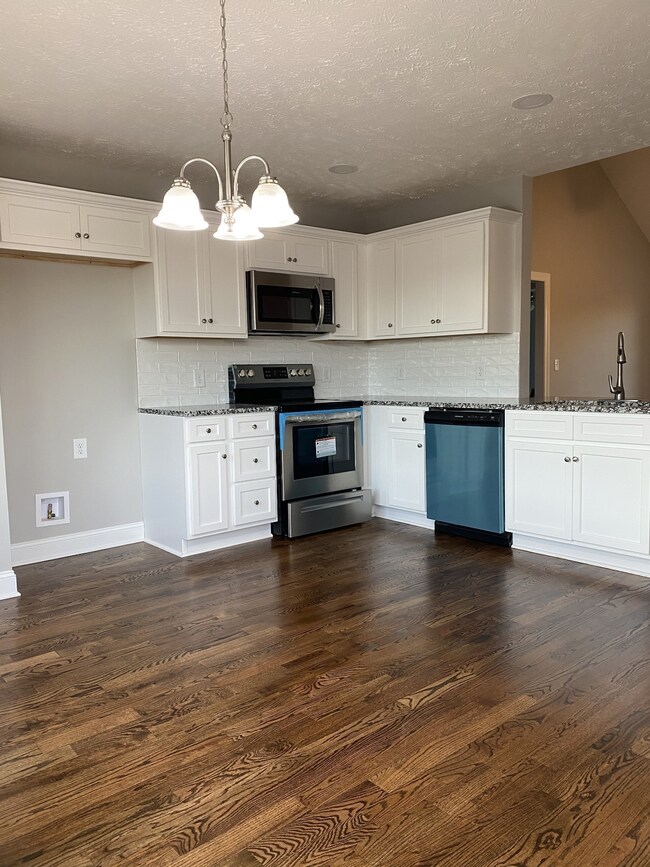 401 Rose Ln, Shelbyville, TN 37160 - photo 7