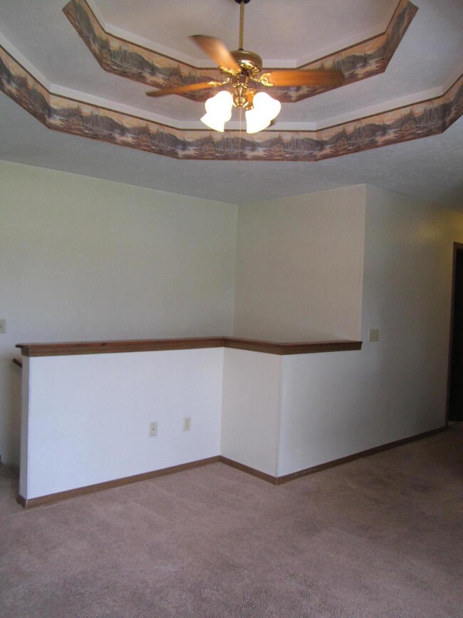 906 N 41st St, Nixa, MO 65714 - photo 4