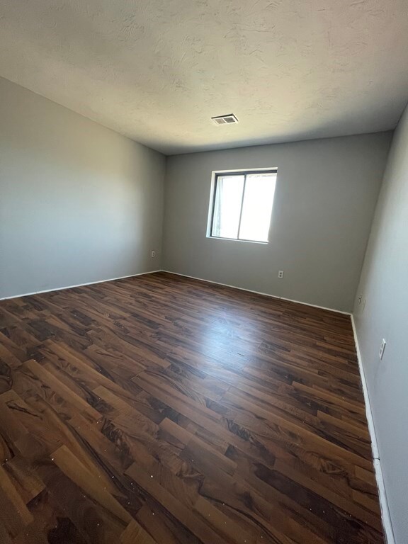 4 Park Avenue Place unit 11, Worcester, MA 01603 - photo 7