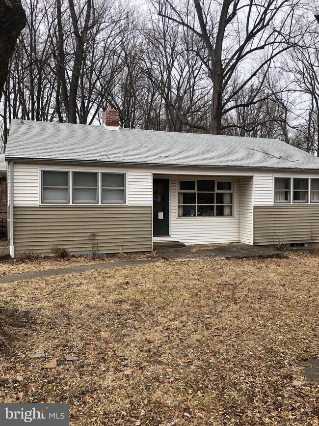 4862 Wharff Ln, Ellicott City, MD 21043 - photo 2