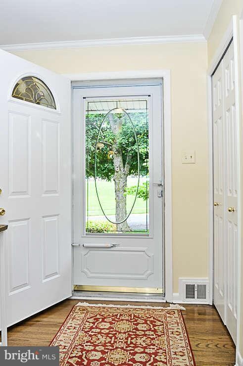 4510 Bestor Dr, Rockville, MD 20853 - photo 5