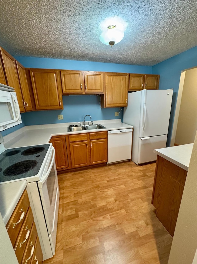 912 Hawthorne St unit 106, Alexandria, MN 56308 - photo 6