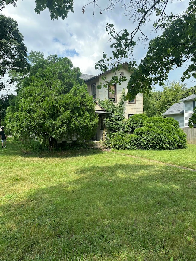 730 N Waterloo St, Jackson, MI 49202 - photo 2