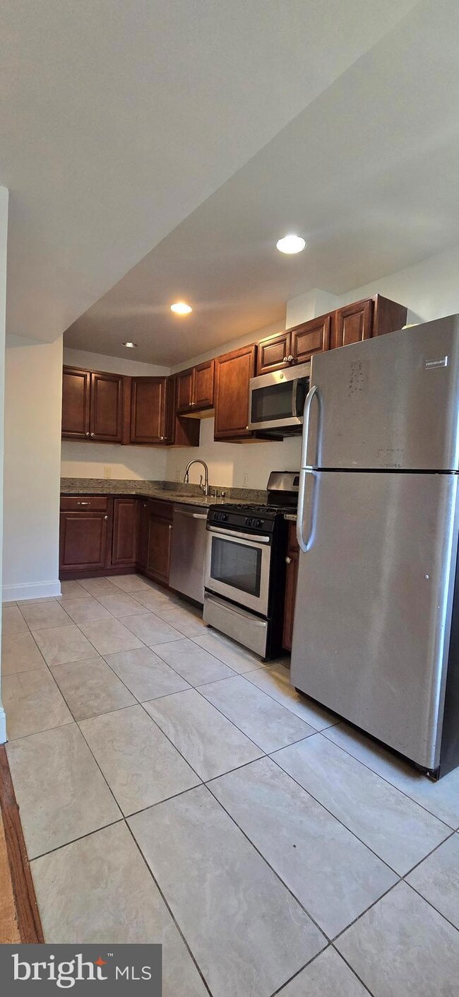 1316 Spring Rd NW unit 103, Washington, DC 20010 - photo 6