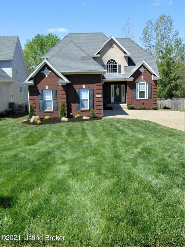 7501 Braeburn Cir, Louisville, KY 40228 - photo 6