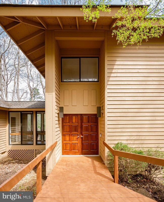 941 Wilton Coves Dr, Hartfield, VA 23071 - photo 7