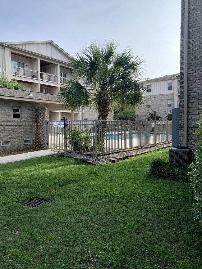 115 Covil Ave unit 304, Wilmington, NC 28403 - photo 3