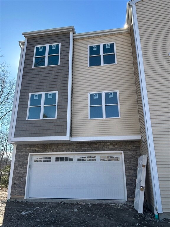 19 Dyer St unit 19, Rockland, MA 02370 - photo 4