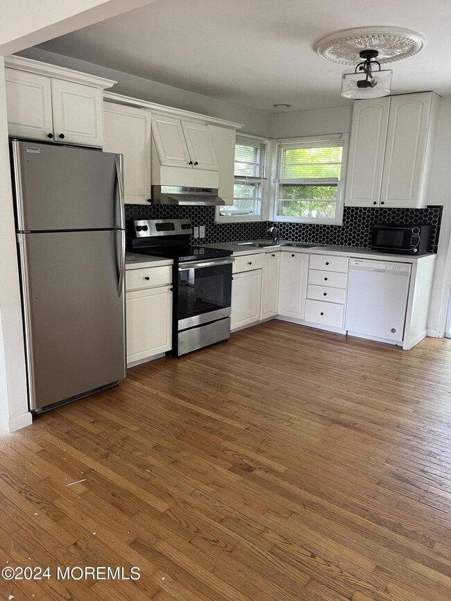 507 Staffa St, Allenhurst, NJ 07711 - photo 4