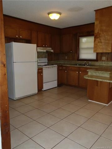 241 Shumaker Dr, Statesville, NC 28625 - photo 4